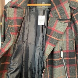 Coat Grey/yBurgundy sz18/20